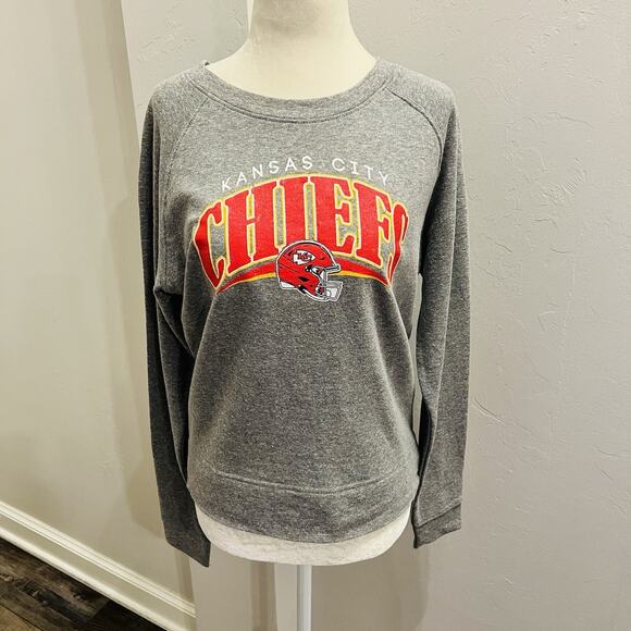 NFL Team Apparel Tops - Kansas City Chiefs Football NFL Apparel Women’s Sweatshirt NWT Small (A2)